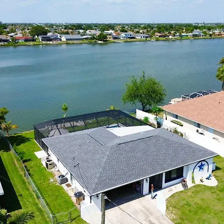 Artistic Decor Scenic Views Saltwater Heated Pool Villa Cape Coral Exterior photo
