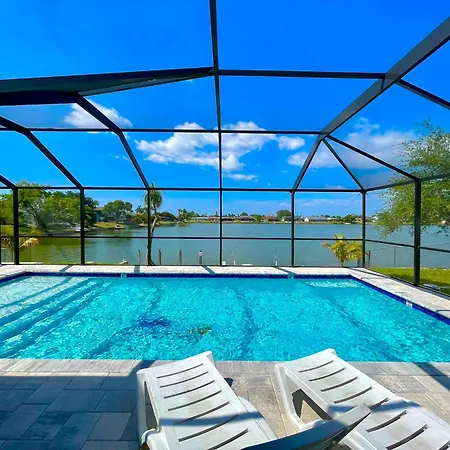 Artistic Decor Scenic Views Saltwater Heated Pool Villa Cape Coral Exterior photo