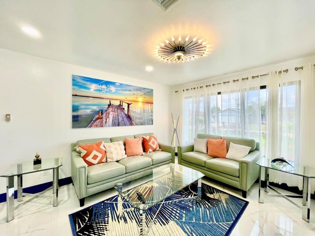 Artistic Decor Scenic Views Saltwater Heated Pool