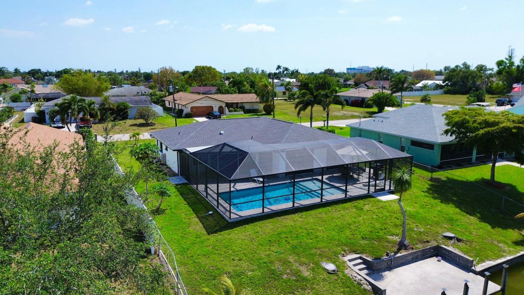 Artistic Decor Scenic Views Saltwater Heated Pool Cape Coral
